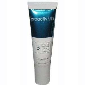 Proactiv MD Daily Oil Control Moisturizer - 1.5oz / 45mL - Exp 02/2021, UNBOXED